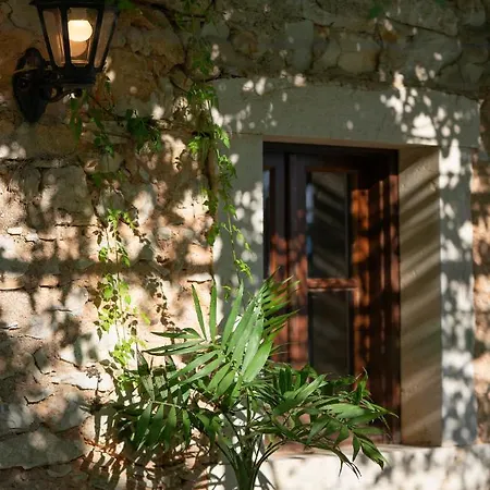 Stone House * Nisaki (Corfu)